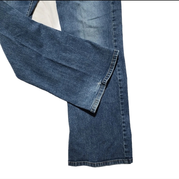 DKNY Denim Jeans Womens Sz 12R 32 X 32 Mid Rise Stretch Boot Cut Blue Made USA - Picture 8 of 9